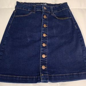 Jean button skirt